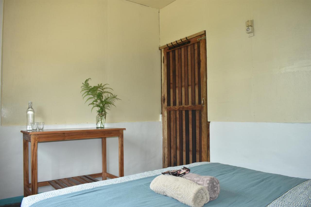 Mama'S Homestay Ruteng Ngoại thất bức ảnh