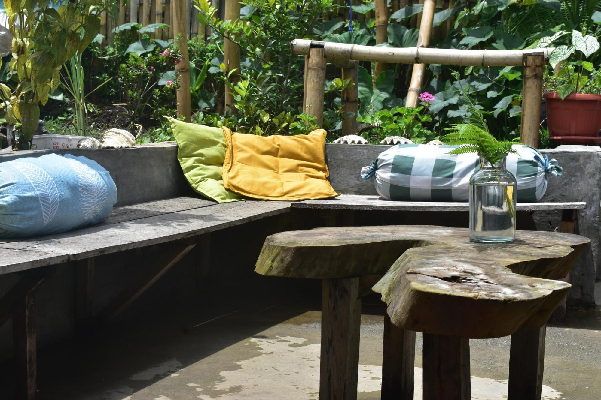 Mama'S Homestay Ruteng Ngoại thất bức ảnh